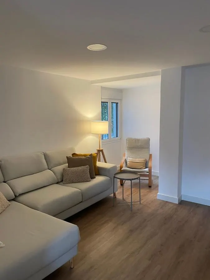 Cozy Apartment 6' From San Sebastian + Parking Usúrbil